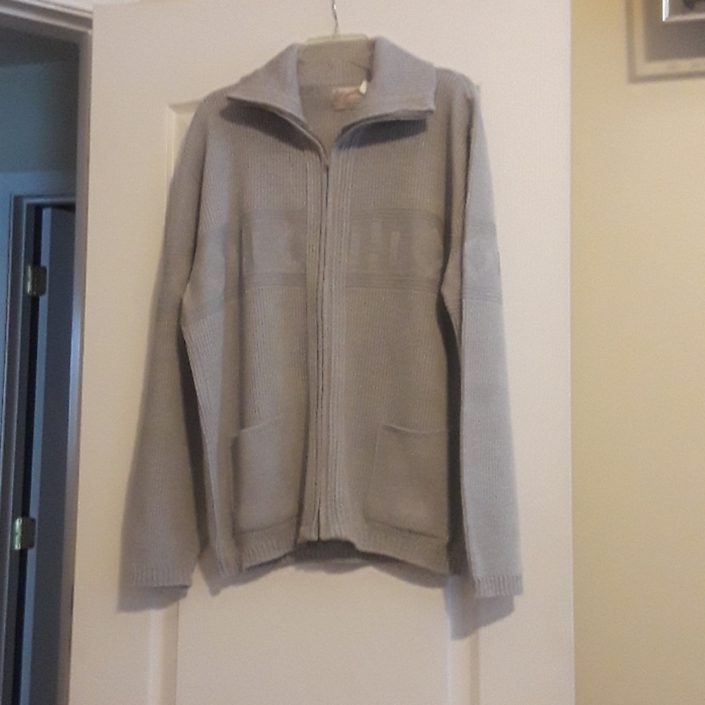 Men's zip up sweater